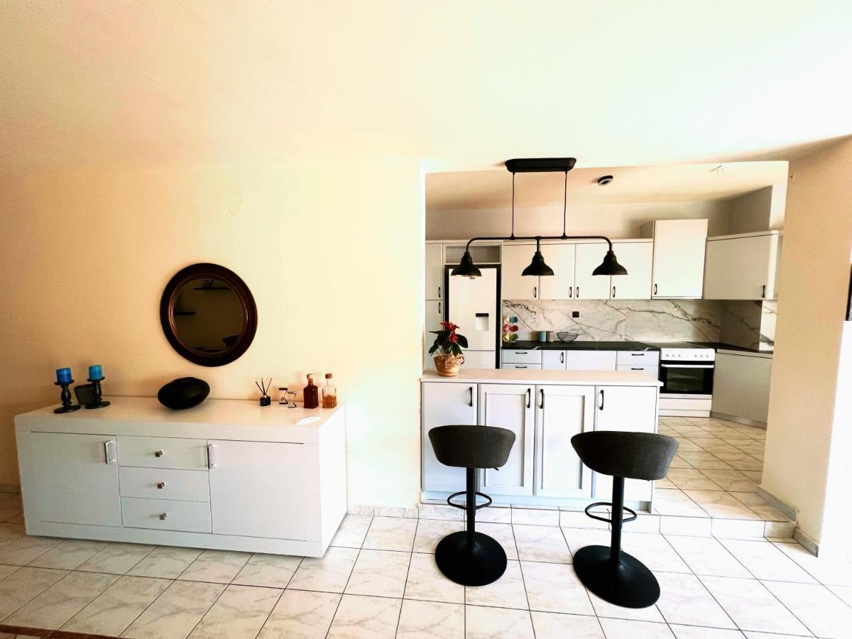 Kalamata Garden Suite Εξωτερικό φωτογραφία