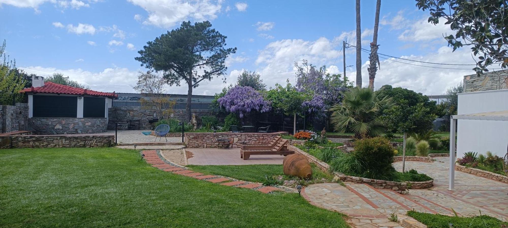 Kalamata Garden Suite Εξωτερικό φωτογραφία